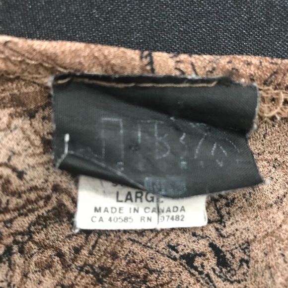 Cute Shirt Mid Length Sleeves Large - Picture 3 of 4